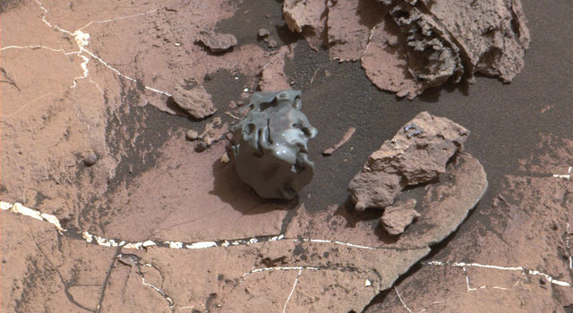 Mars image from the Mast Camera (Mastcam) on NASA's Curiosity Mars rover