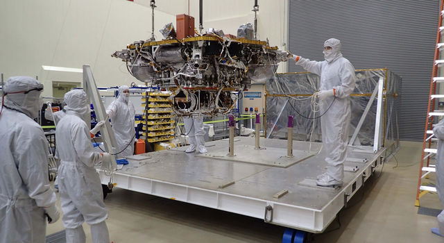 Hoisting NASA's InSight Lander